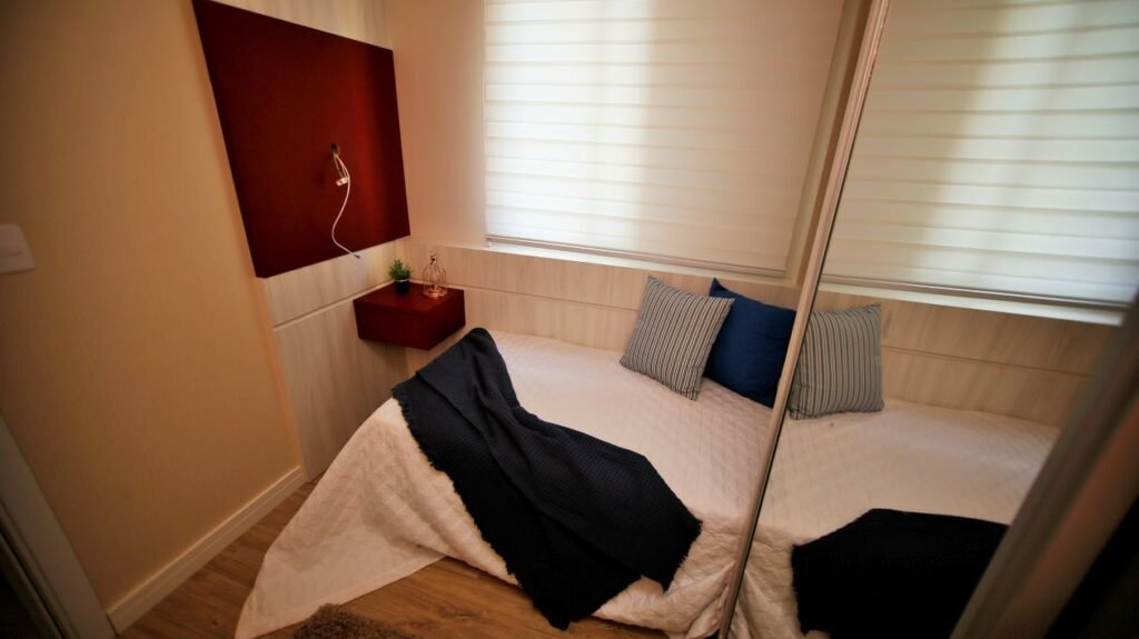 Small bedroom ideas on a budget