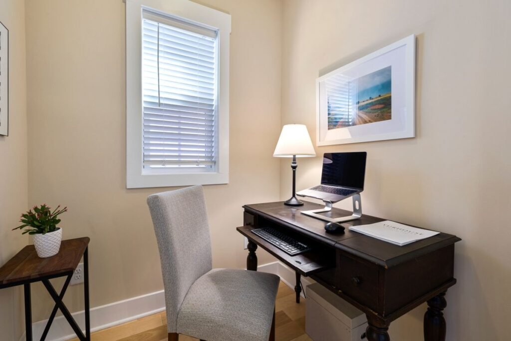 How to set up a small home office